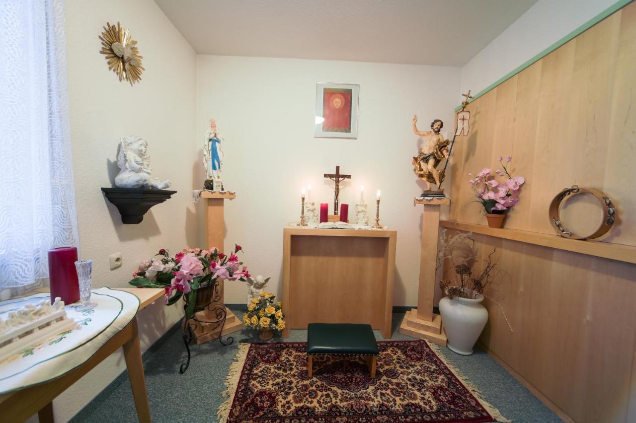 Hotel Zum Kirchenwirt มาเรียตเซลล์ ภายนอก รูปภาพ